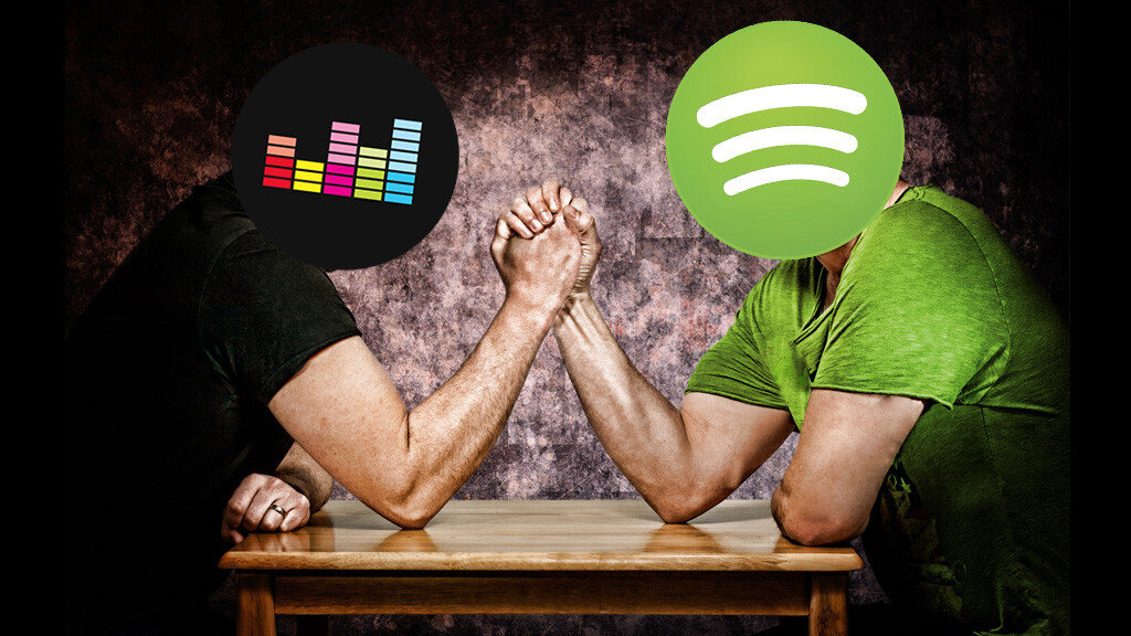 Spotify v. Spotify против гигантов. Spotify креатив. Annoy Spotify. Спотифай чел ходит и слушает музыку фото.