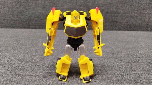 Обзор трансформера Bumblebee - Legion class - Combiner Force - Robots in Disguise. Музей Р-ТФ.