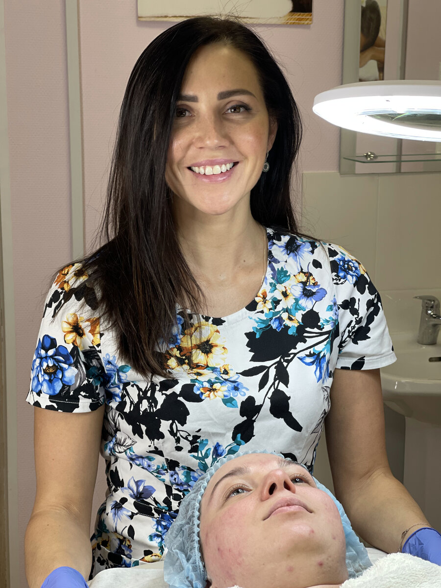                  Врач-косметолог и методист Учебного центра «Пластэк» – Юлия Серова.