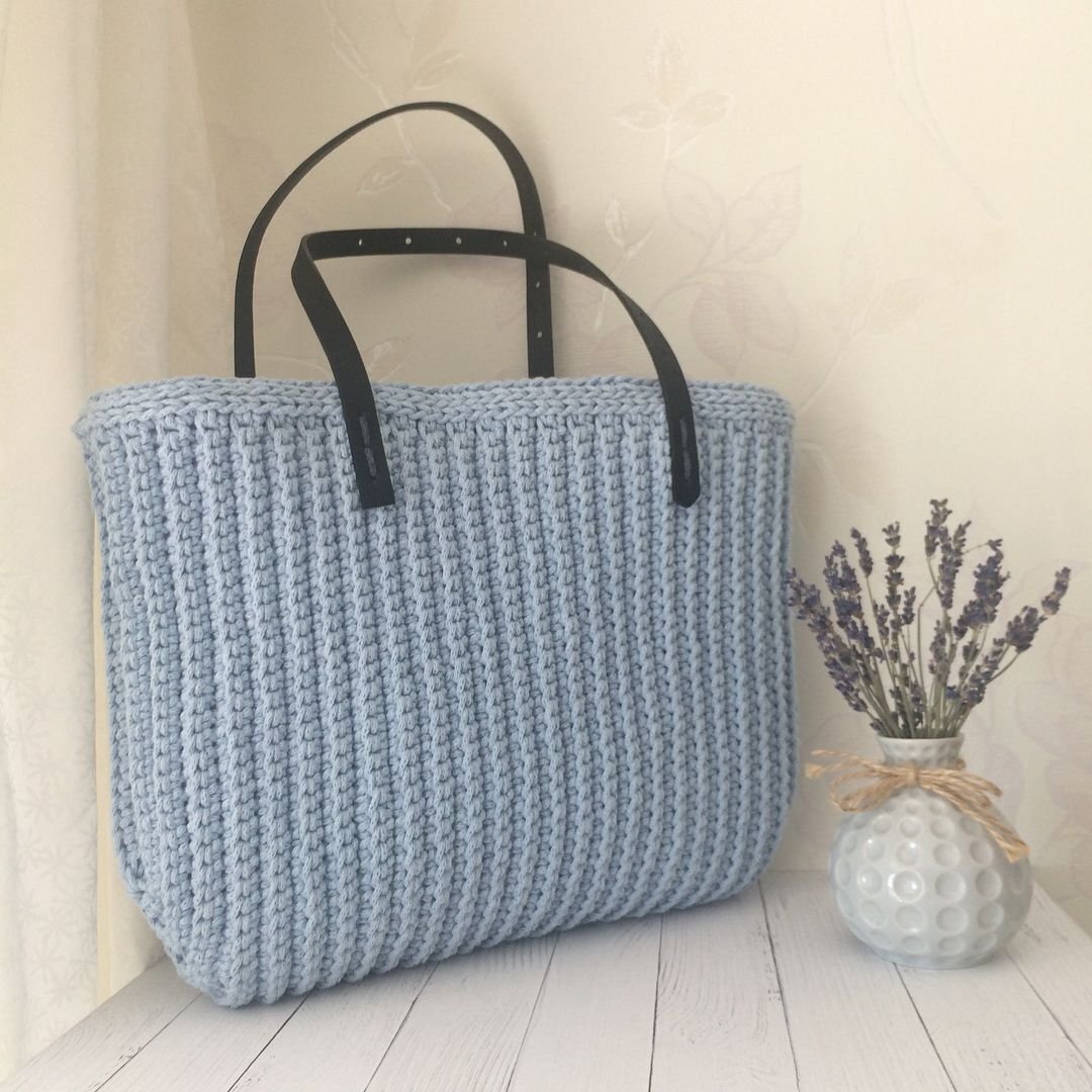 Crochet Bag Pattern with Leather Straps