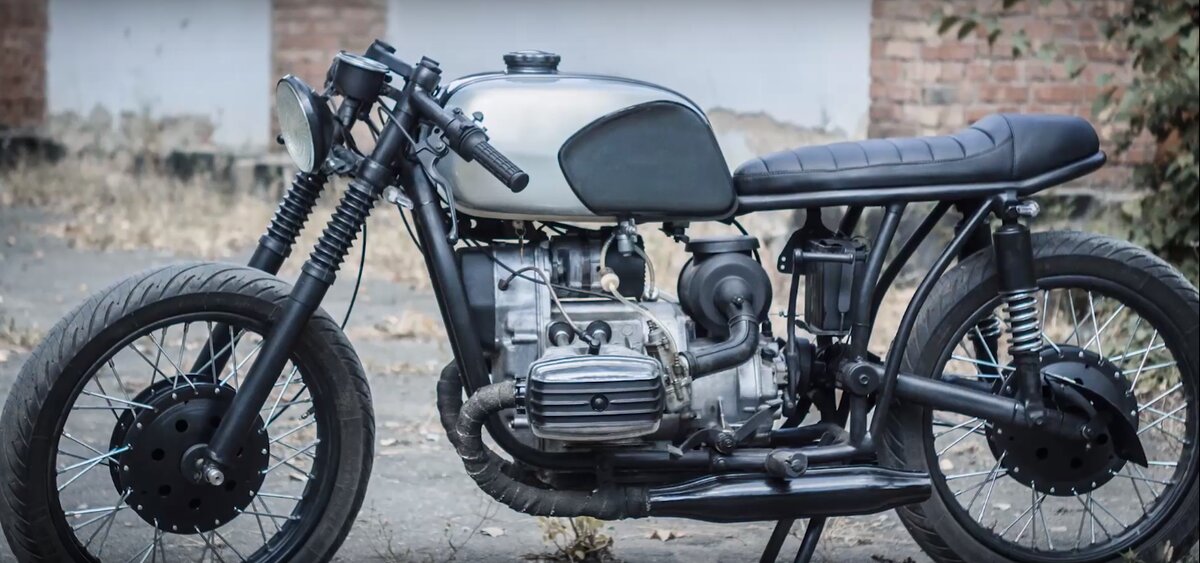 Кафе Рейсер на базе днепр 11 МТ Cafe Racer