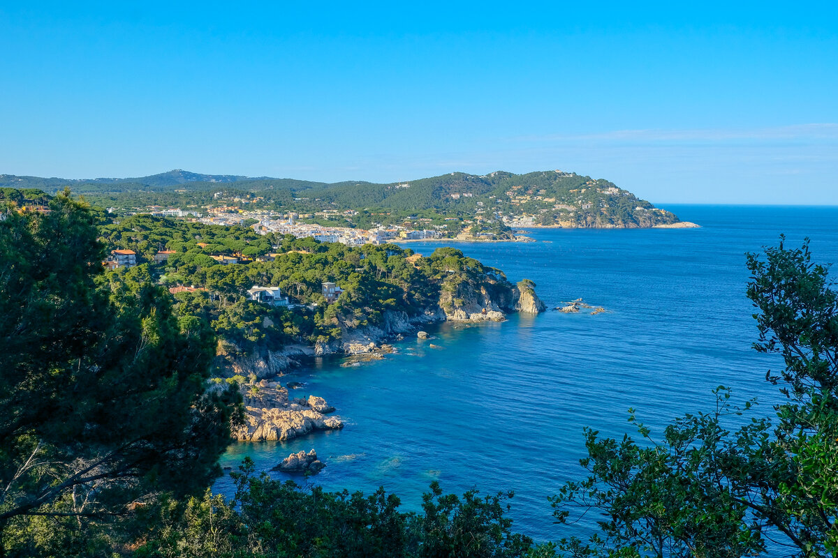 Такие виды открываются на побережье Коста Брава!