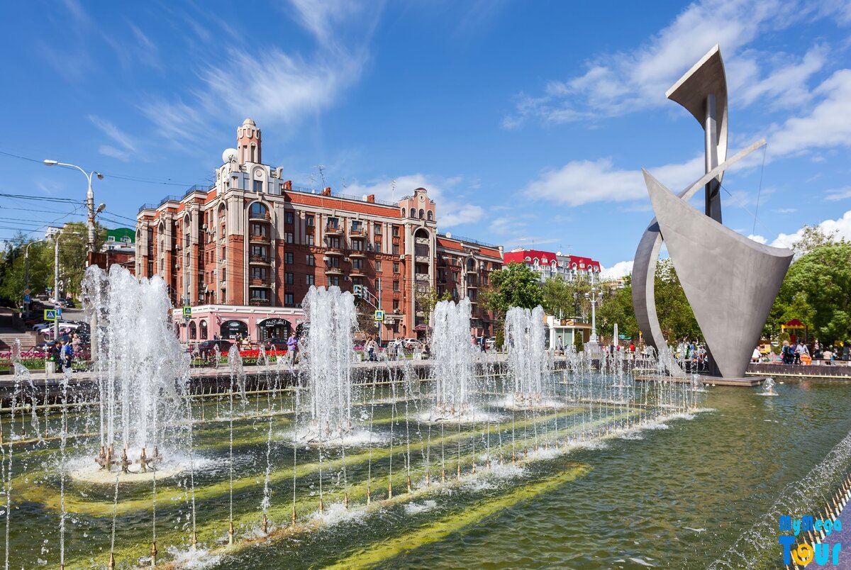 Фонтан "Парус" на набережной в городе Самара