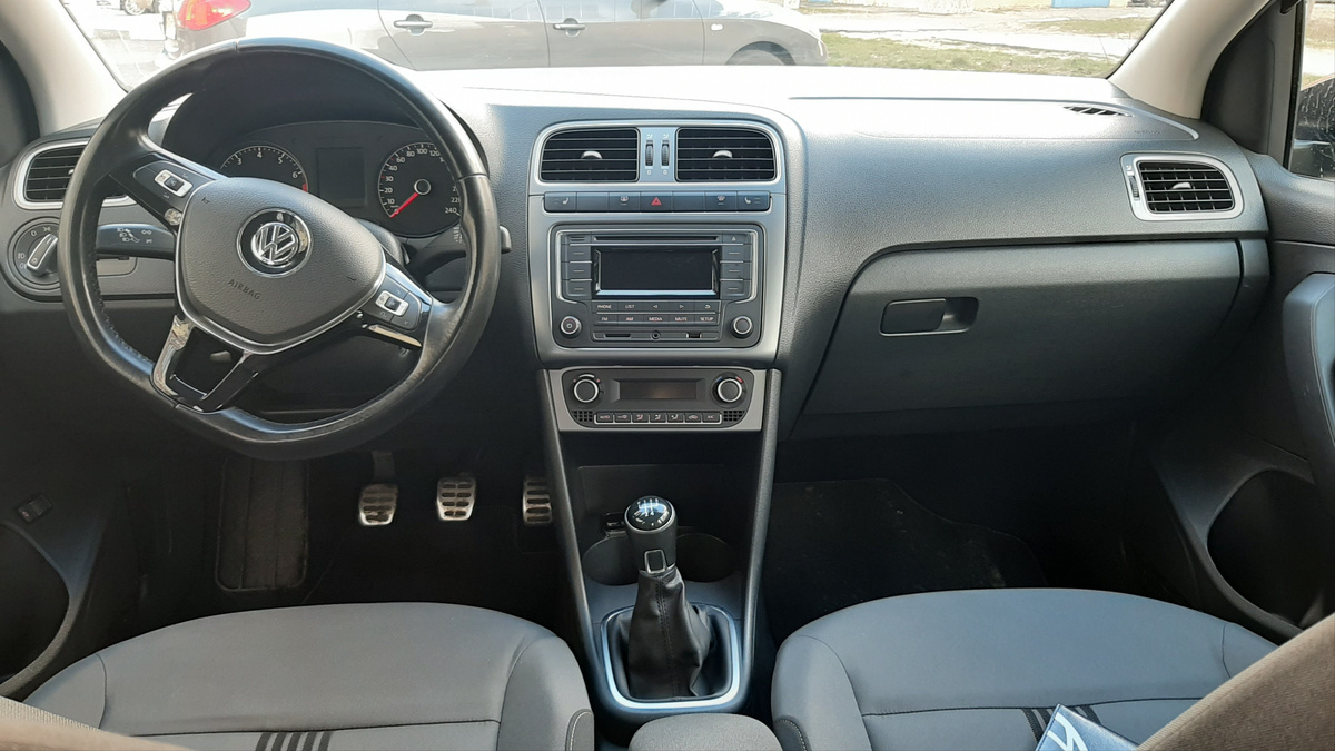"Богатая" комплектация в VW Polo.