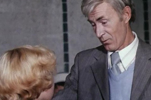 В роли профессора Громова в фильме Константина Бромберга «Приключения Электроника», 1979 г.