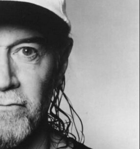 Кто это? Ниже подсказка