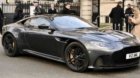 Астон Мартин