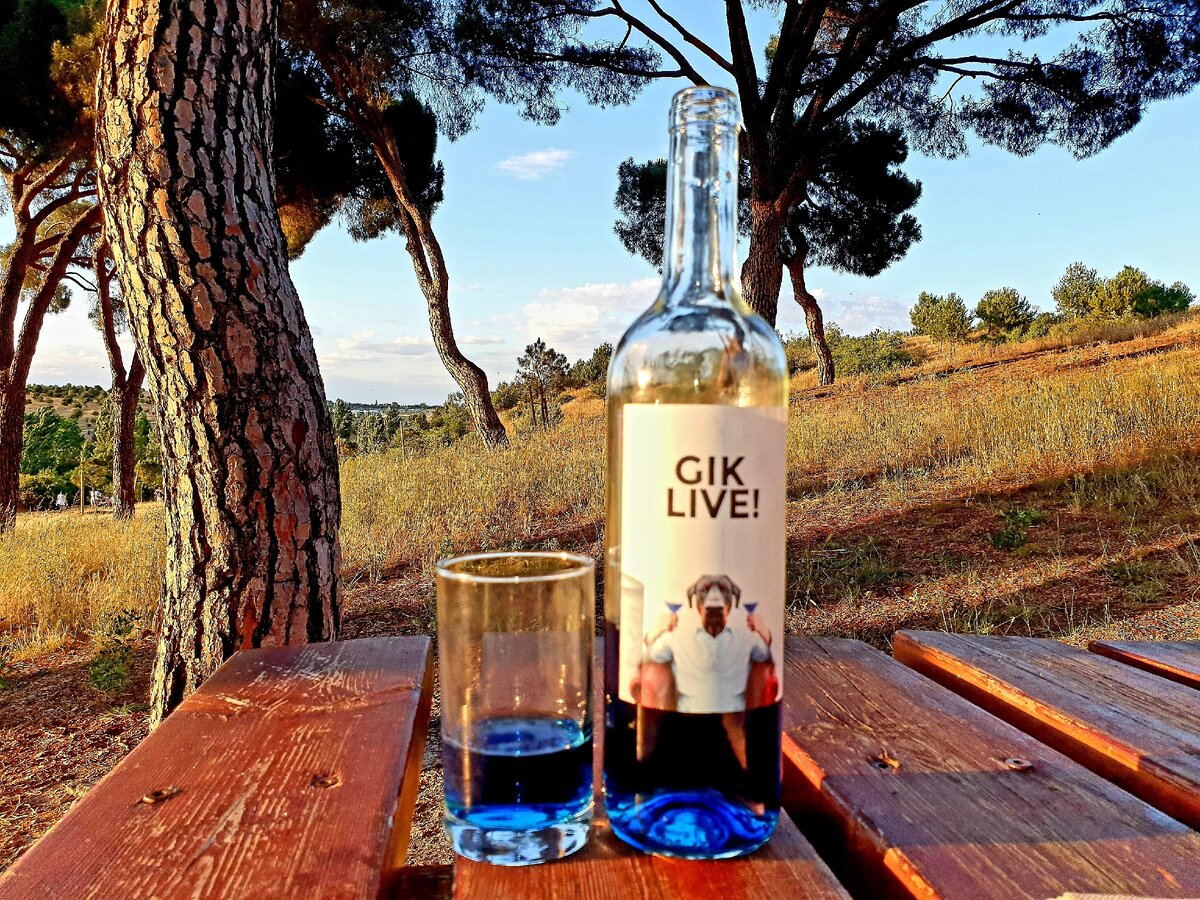 Букет Gik специфический и до сих пор не пришелся по вкусу ни одному консервативному дегустатору. Однако это не мешает продавать вино в среднем по 10 евро за бутылку в Испании.