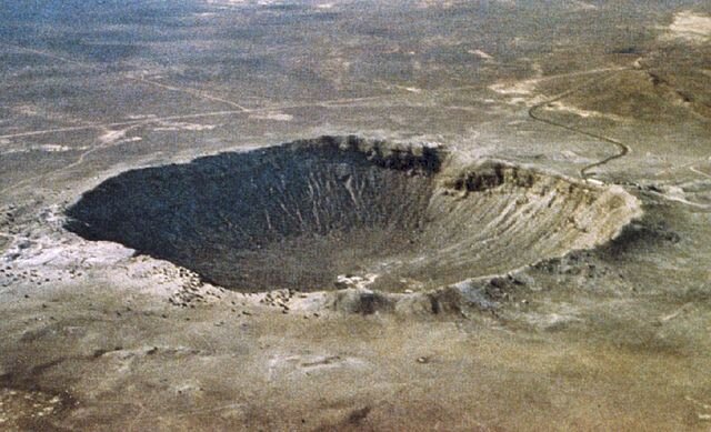 Кратер в штате Аризона, фото D. Roddy, U.S. Geological Survey / Public domain