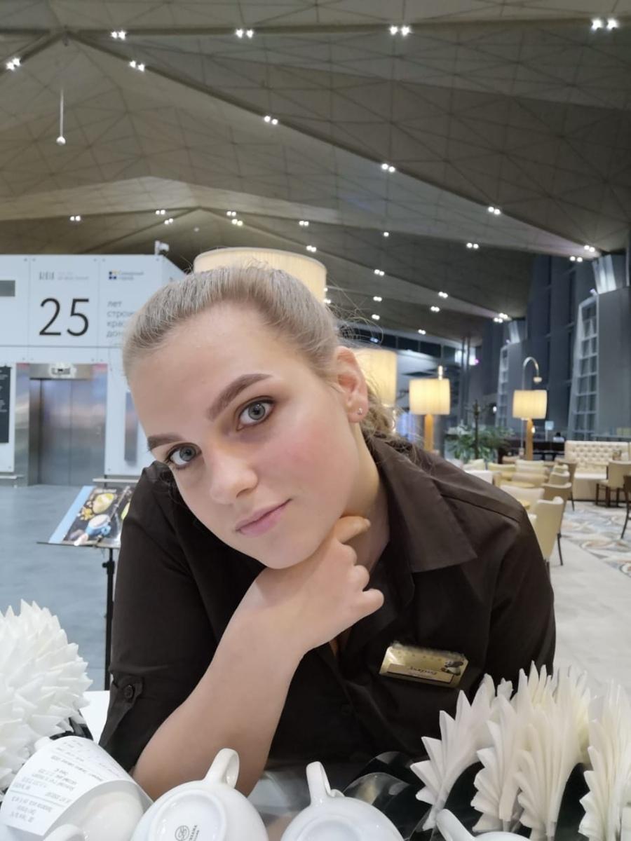 Анжелика Таможник, 21 год