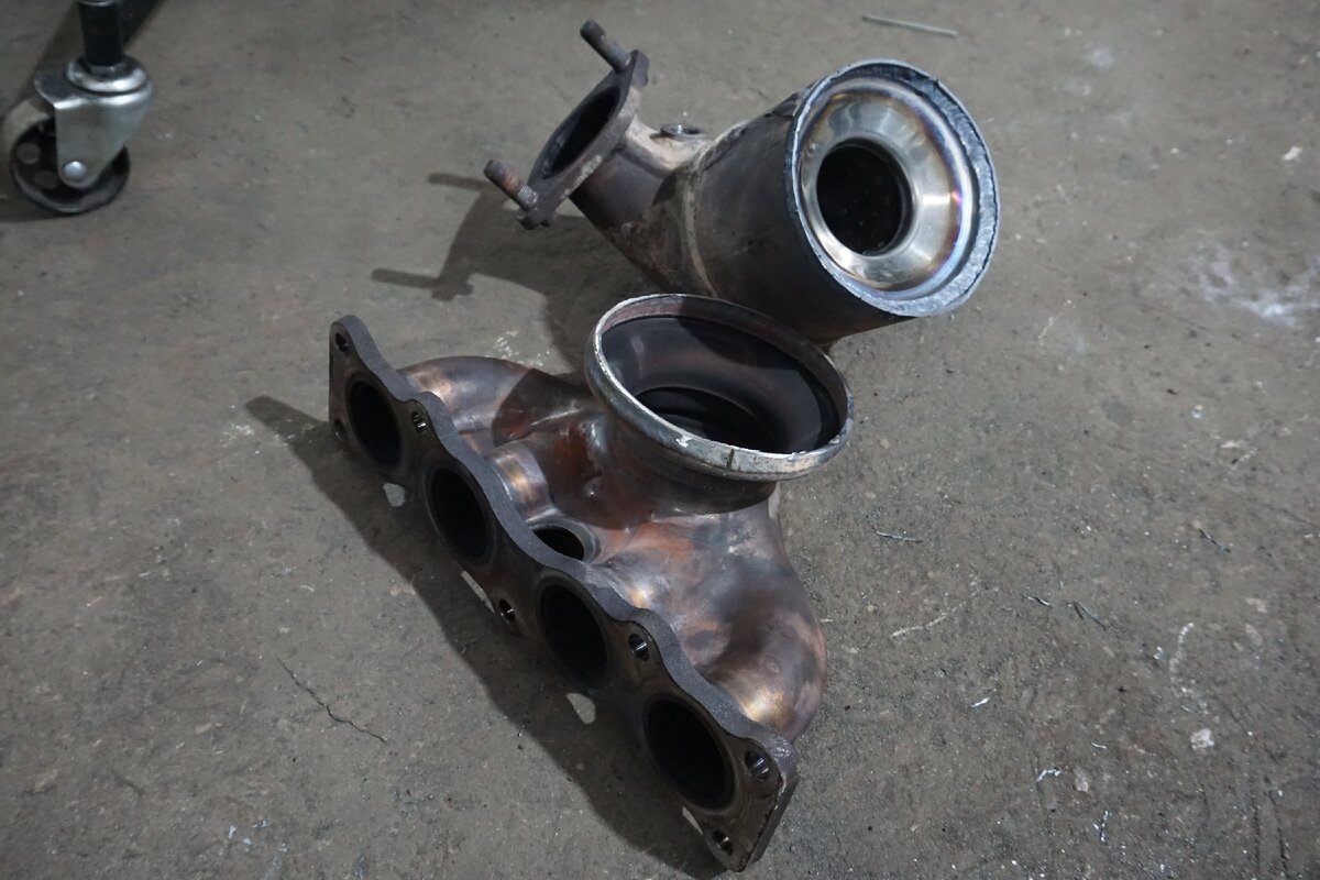 Пламегаситель установленный (вваренный) вместо катализатора