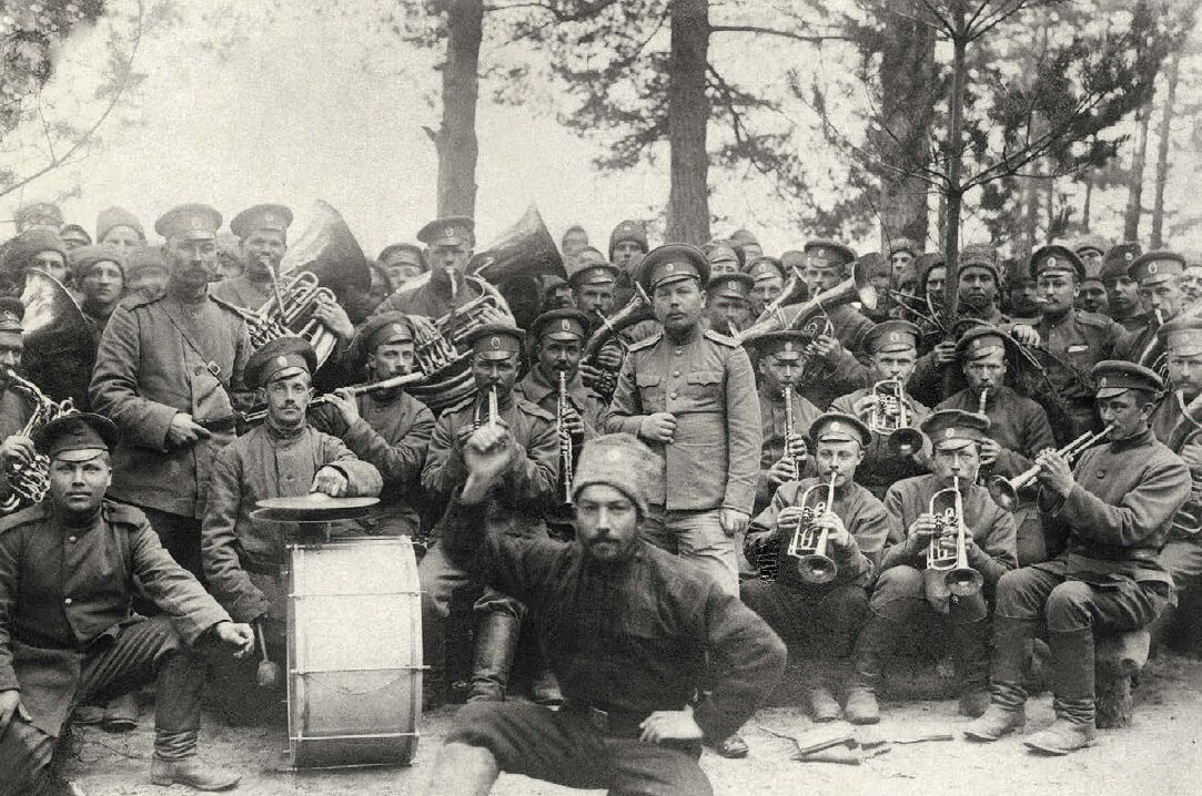 Алексей Турищев с полком на фронте