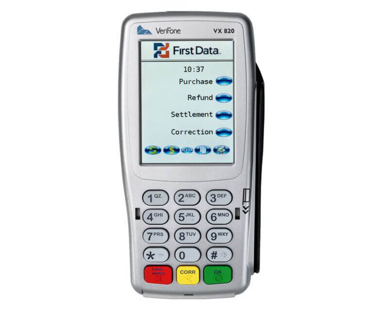  Многофункциональный пин-пад модели Verifone VX 820 отлично работает, как с различными пластиковыми картами, так и с современными NFC-гаджетами. Приобрести можно здесь.