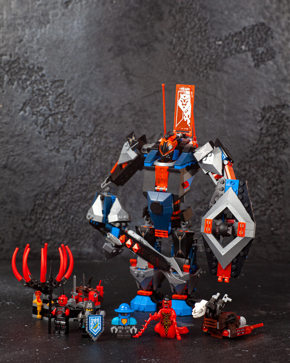 LEGO | Робот Черный Рыцарь | THE BLACK KNIGHT MECH | @legoplayroom