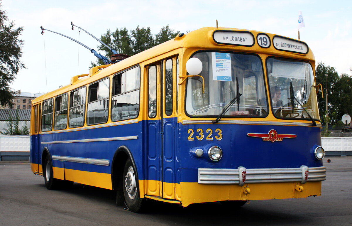 Пятый троллейбус. ЗИУ 5. ЗИУ-5 троллейбус. Троллейбус ЗИУ 5д. ЗИУ 5 6505.