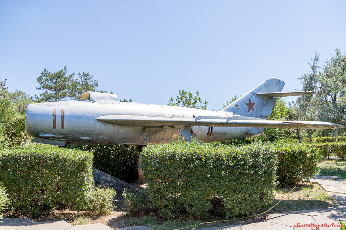 №11 в лагере им. Титова.