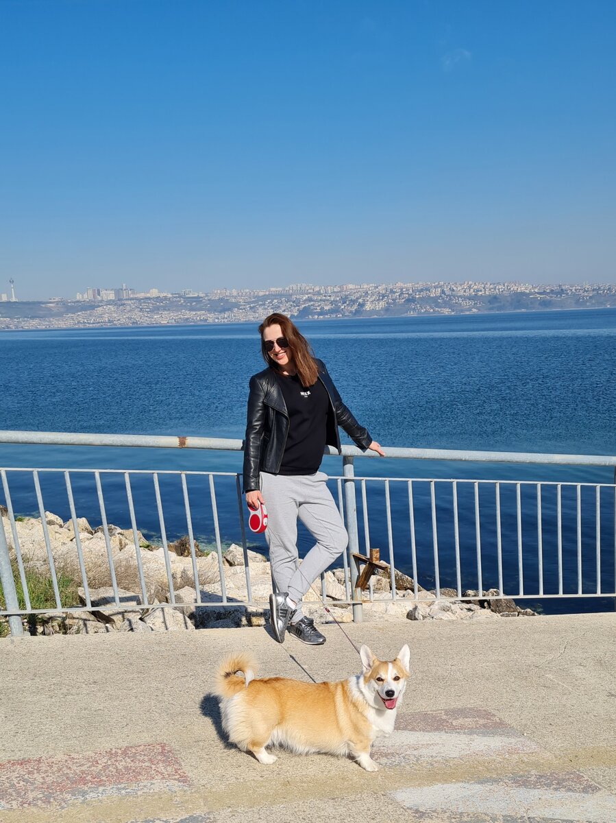 Забегая вперед - это мы уже в Стамбуле, на нашем постоянном месте жительства