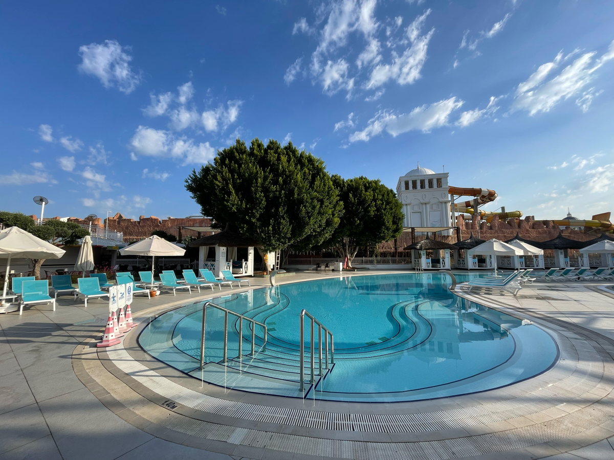 В несезон конечно хорошо:приходишь с утра и совсем никого