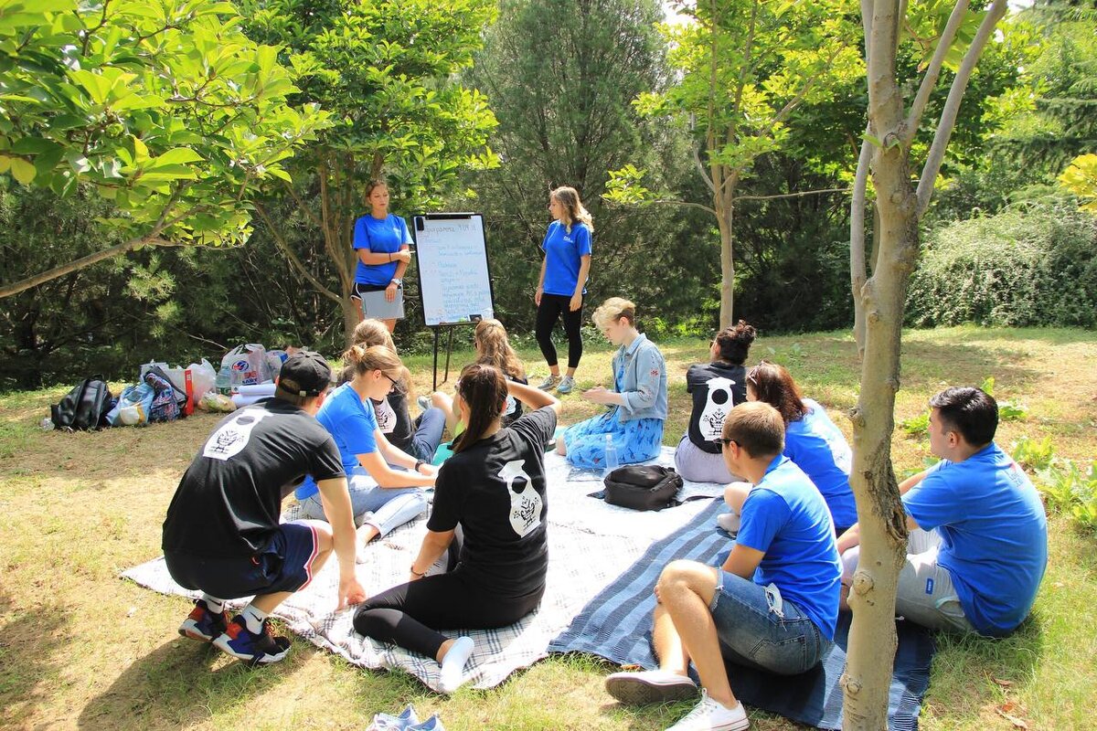 Работаем даже в парках