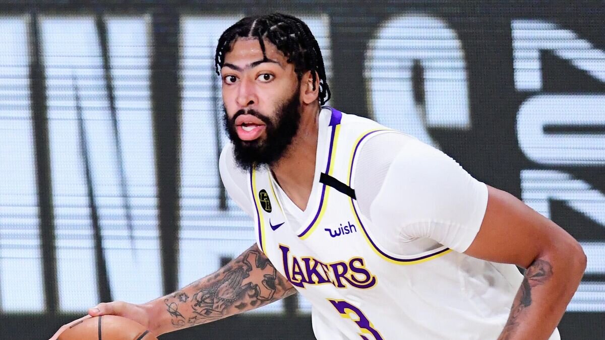    Игрок клуба НБА "Лос-Анджелес Лейкерс" Энтони Дэвис© Douglas P. DeFelice