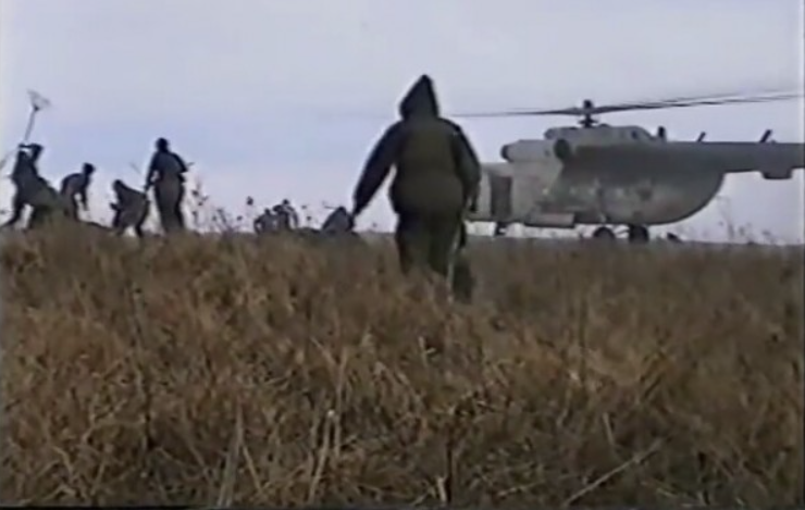 Высота 1406. Кадр из видеохроники, снятой 31 декабря 1999 года