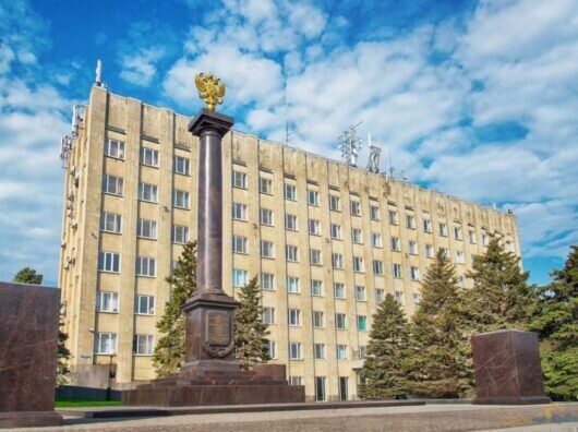    здание администрации Таганрога // фото: taganrogprav.ru