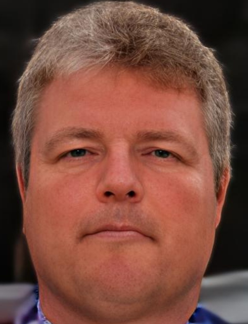 Фото сделано во время тренерской работы Марио Симиони в «Оденсе Бульдогс» (в 1999-2004 годах).