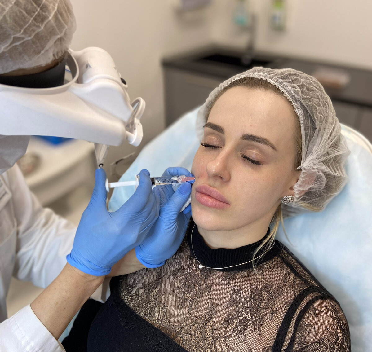 Инъекция Сферогель. Фото предоставлены Д.Р. Гришкяном. Имеются противопоказания, требуется консультация специалиста