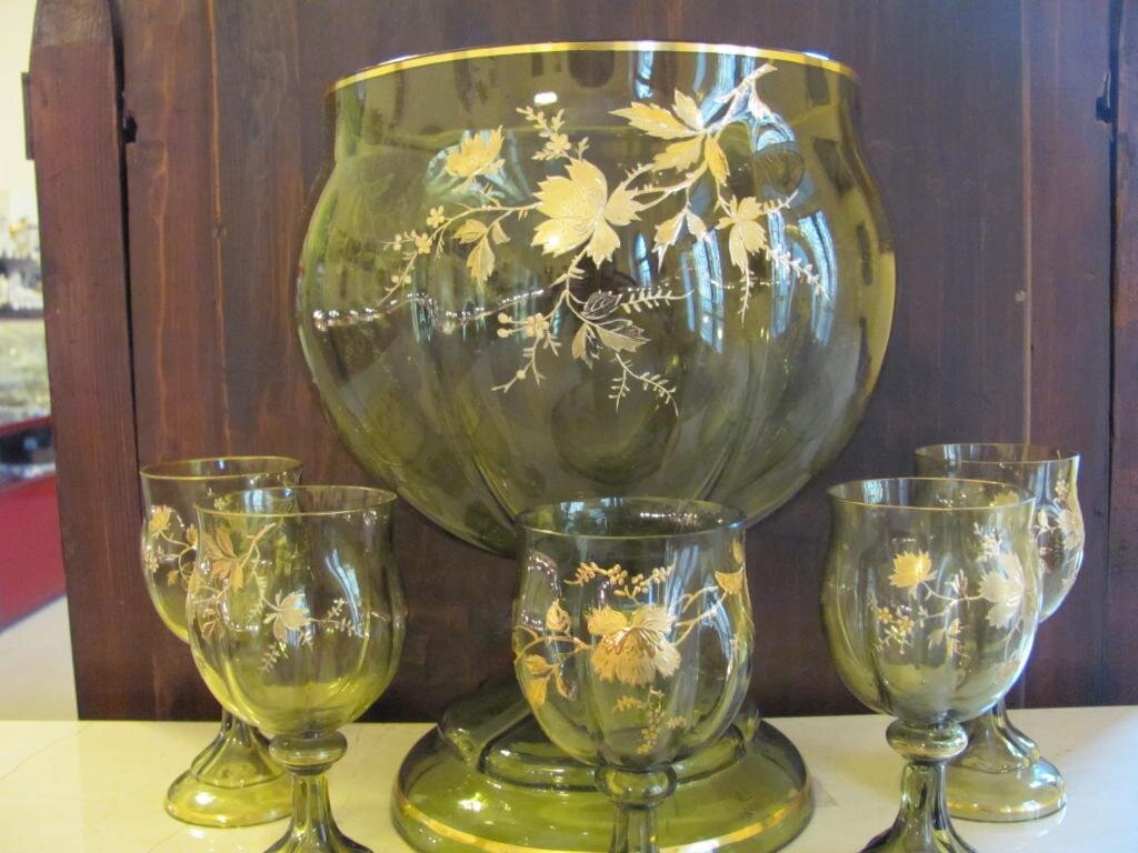 Крюшонница и фужеры. Производство Чехословакия, 50-е годы. Фото из свободных источников интернета.