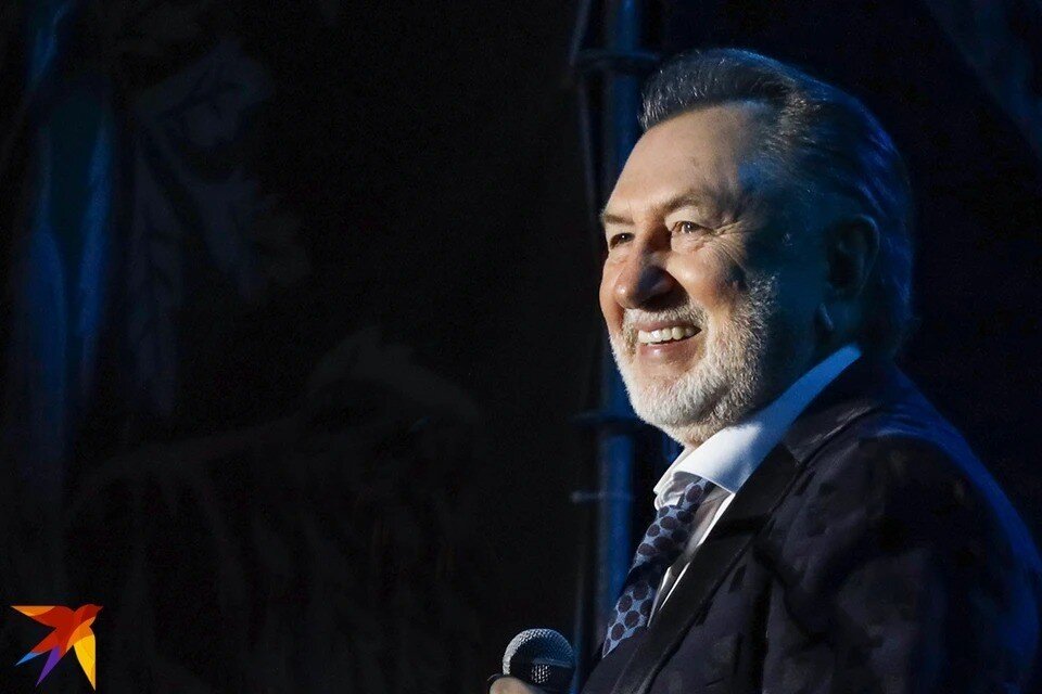     Анатолий Ярмоленко поделился редкими семейным снимком. Фото: архив «КП».