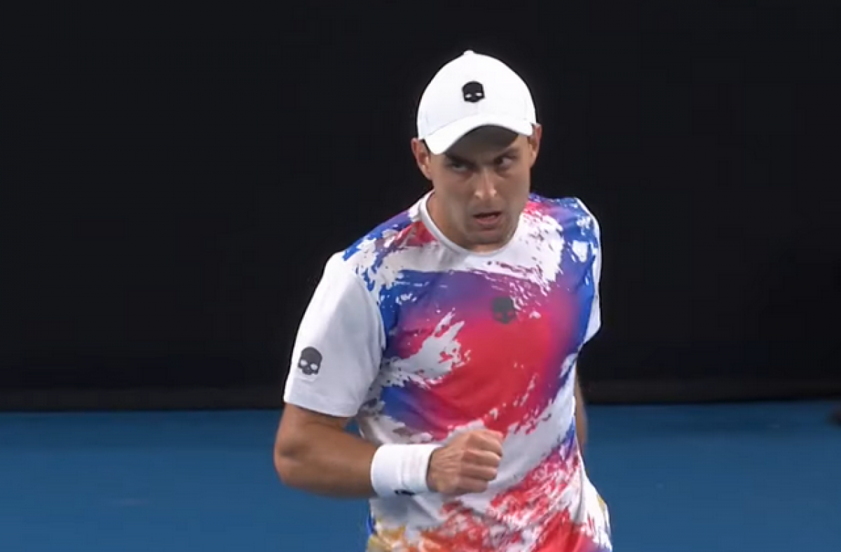    Теннисист Аслан Карацев из Осетии начал сезон с победы на турнире в Индии