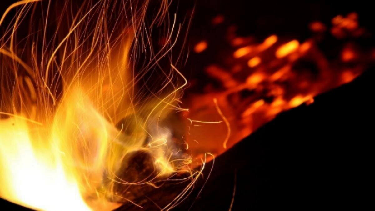   Из горящего дома в Аркадаке госпитализирована 35-летняя мать и трое детейНовости Саратова и области – Сетевое издание «Репортер64»