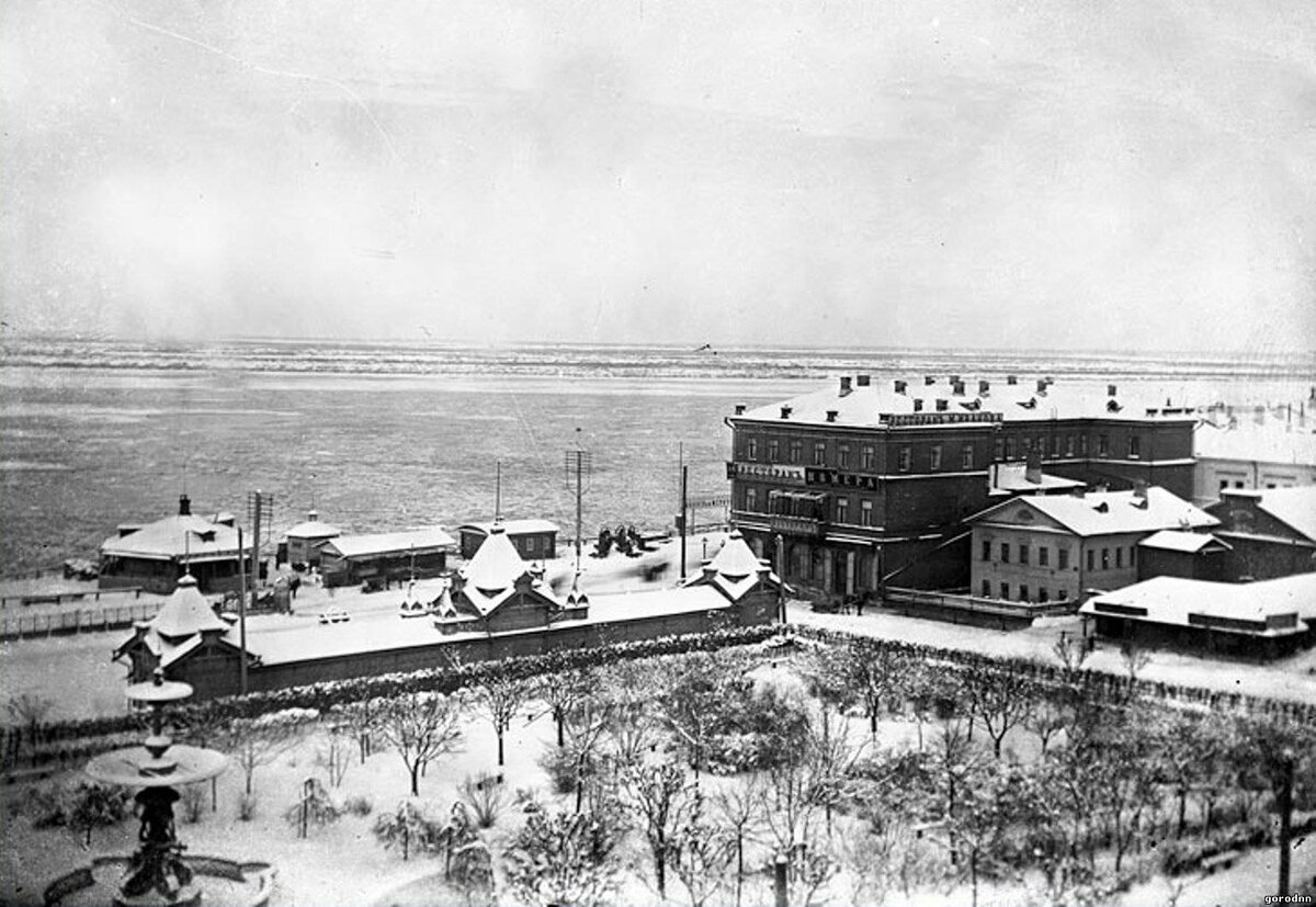 Софроновская площадь (сейчас площадь Маркина), фото с pastvu.com