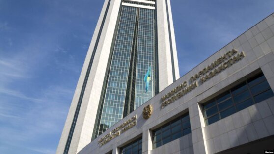    Парламент Казахстана признал утратившим силу закон о первом президенте Назарбаеве Ирина Петрова