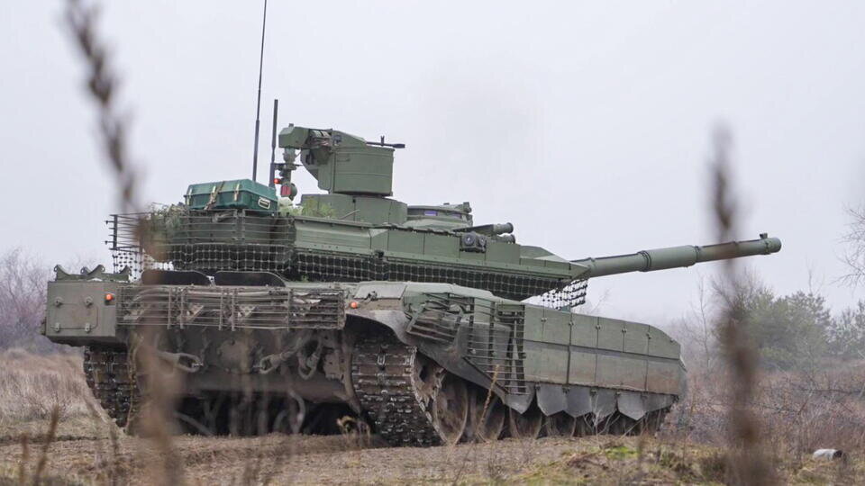     Российские танки Т-90 уничтожают ВСУ на нескольких участках фронта ТАСС/Пресс-служба Минобороны РФ