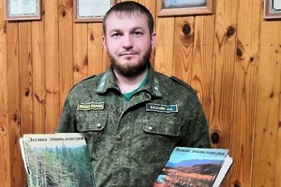    Старший участковый лесничий Шараповского участкового лесничества филиала «Русский лес» ГКУ МО «Мособллес» Алексей Казанин © Пресс-служба Комитета лесного хозяйства Московской области
