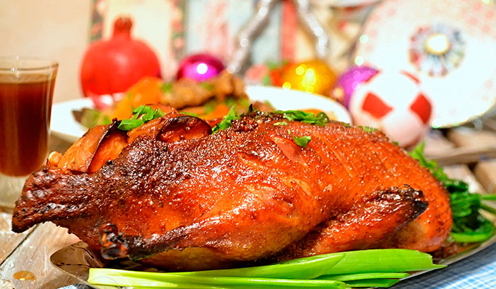    Какие горячие блюда к новогоднему столу порадуют  гостей и домашних? Какие рецепты горячих блюд  будут особенно хороши?