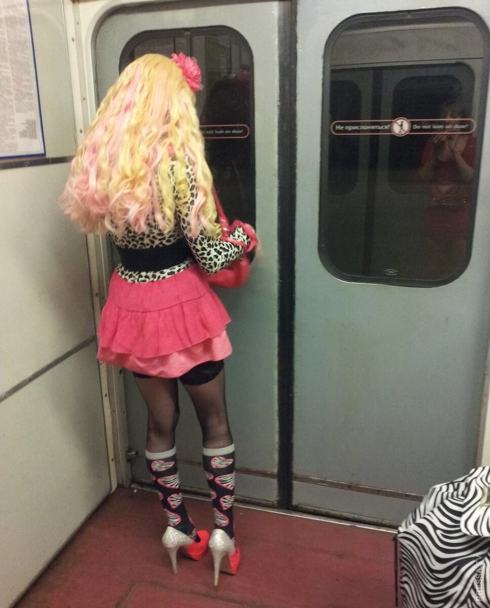 негр в метро женщина фото 65