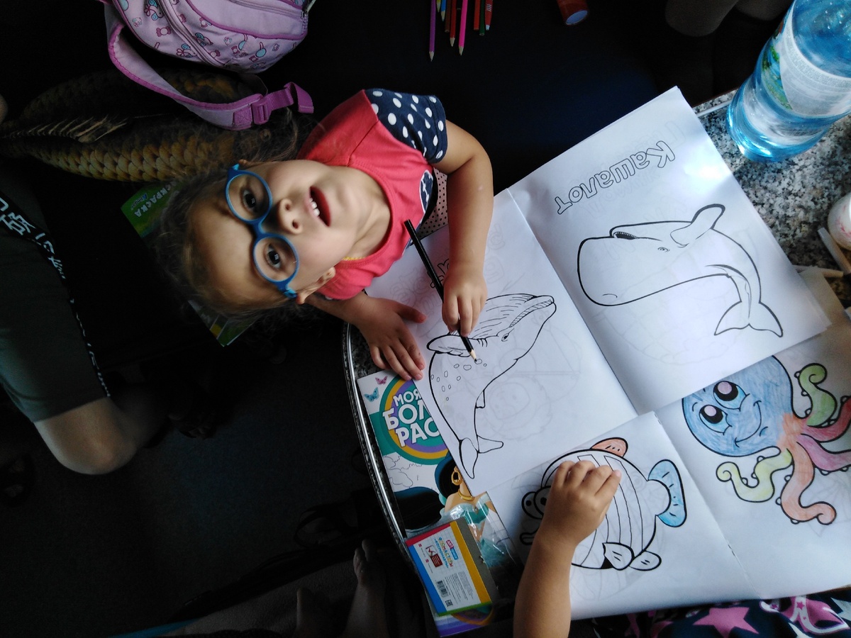 В пути было много дел.