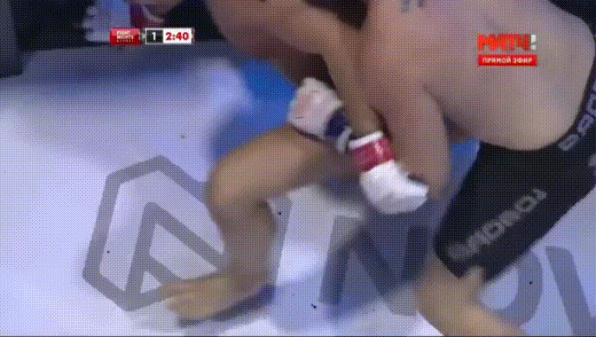 Одни из самых тяжёлых секунд в карьере Фёдора Емельяненко