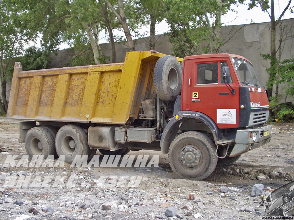 Кабина от КамАЗа, ходовая от Татры… Ты что за зверь?! (фото: Juraj Hlavac) 