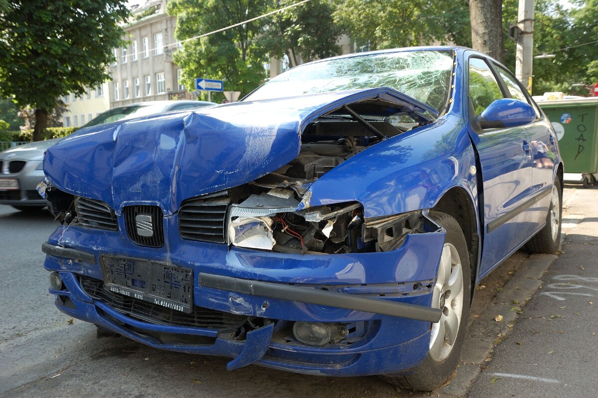 Стоимость кузовного ремонта автомобиля: примерная цена