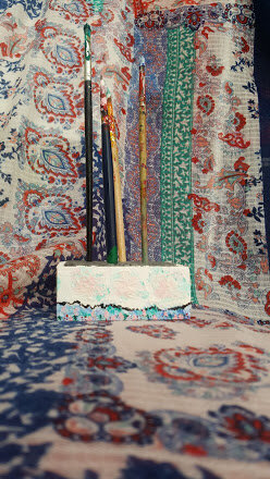 Подставка под кисти: дерево, пенопласт.