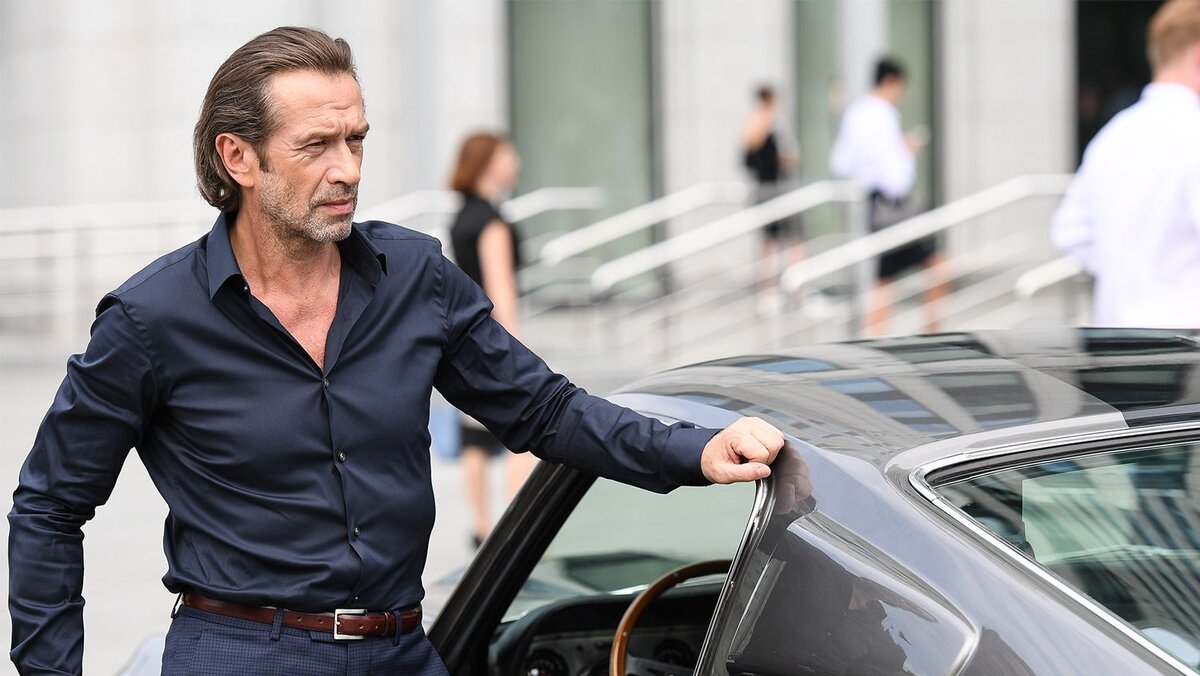 Кадр из фильма «Миллиард». Источник: Яндекс.Картинки.