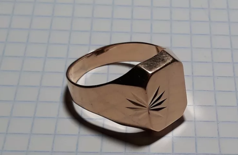 Кольцо мальтийский крест. Печатки листьев. Кольцо с марихуаной. Нефритовый лист. Кольцо с марихуаной.