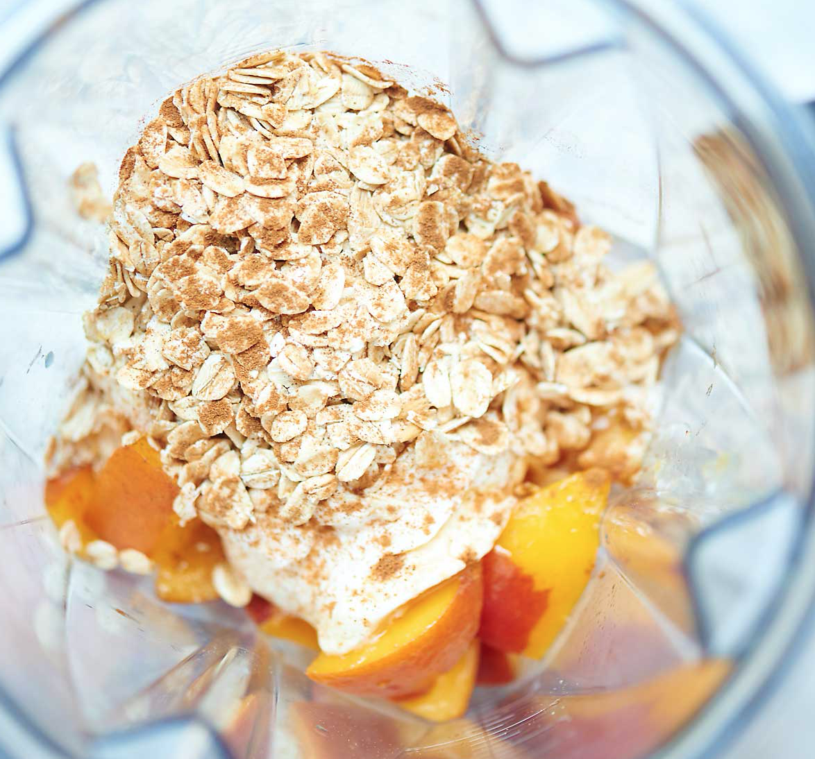 Не пренебрегаем корицей! Вкус домашней выпечки нашему смузи даст именно она!