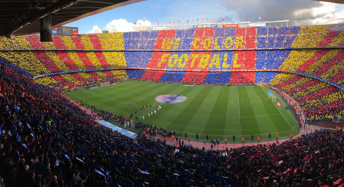 Фанаты "Барселоны" на стадионе "Камп Ноу"