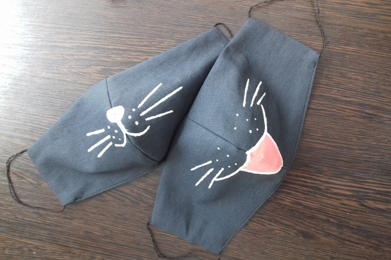 Девочки-котики и зубастые брутальные мужчины теперь на каждом углу.