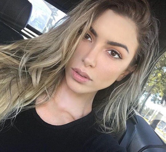 Фото: https://www.instagram.com/anllela_sagra/