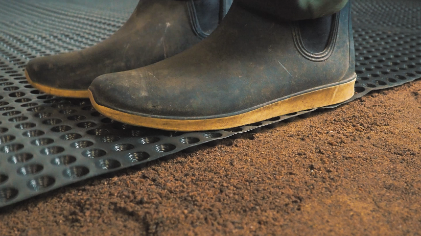 Сэкономили 10 кубов бетона! Сделали пол по грунту быстро и без лишнего ...